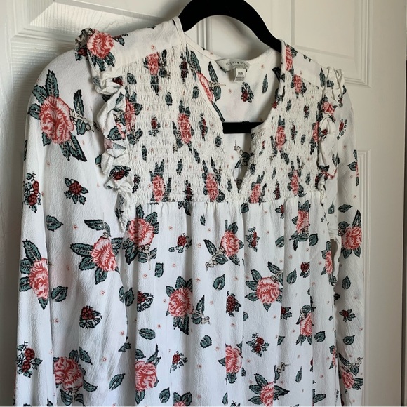 Lucky Brand White Rose Floral Long Sleeve Blouse, size M - Picture 3 of 8